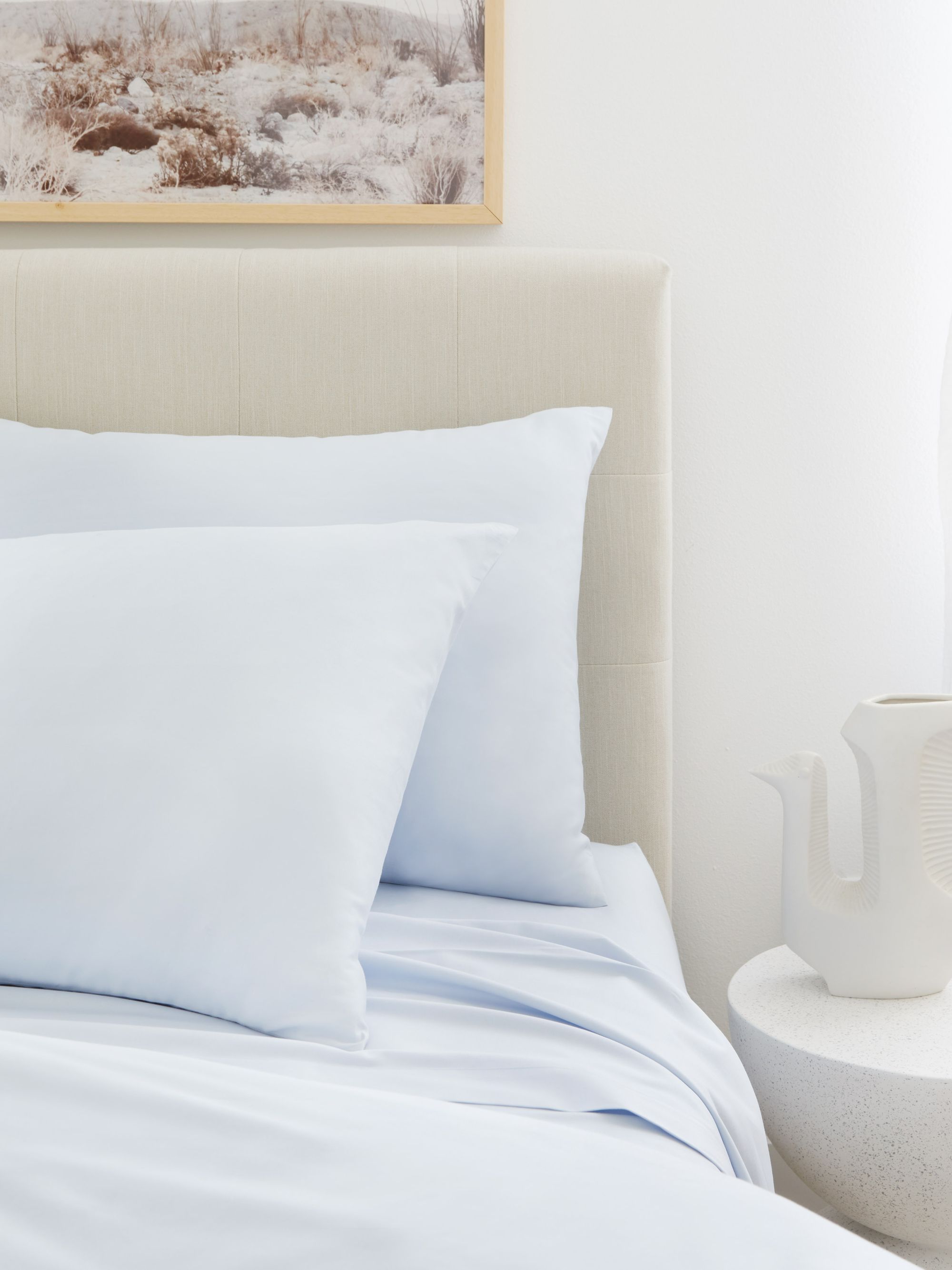 A Comprehensive Comparison: Tencel vs Percale vs Sateen - Which Fabric Is the Best for Your Sheets?