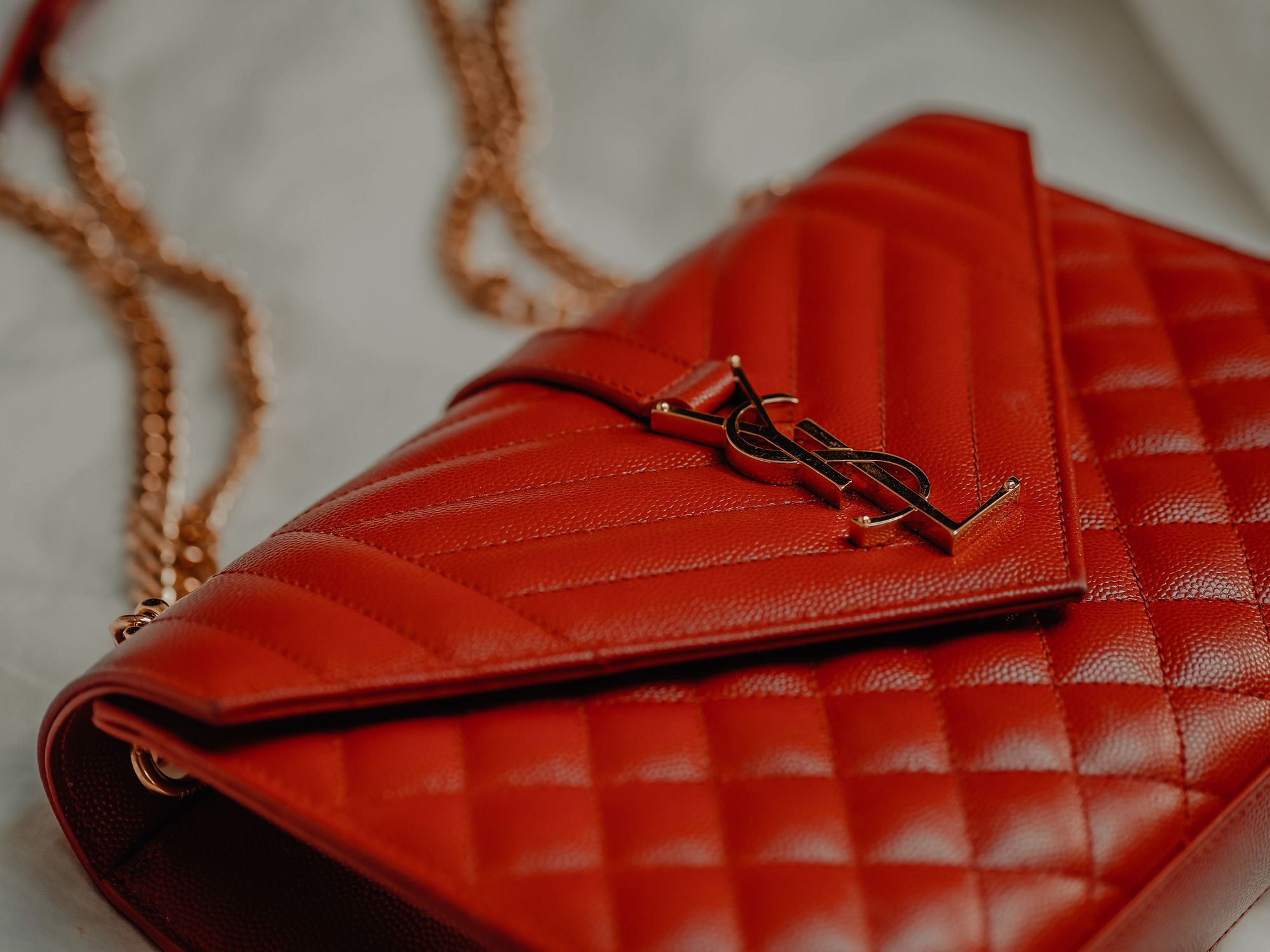 How to Grade Luxury Handbags