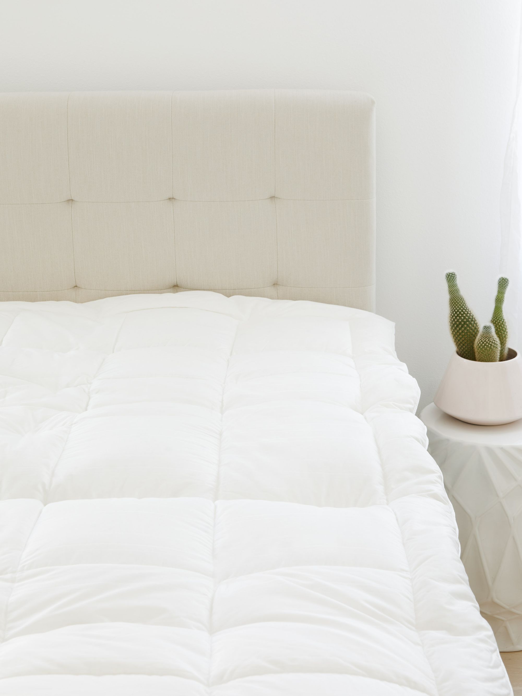 How To Choose The Right Mattress Topper