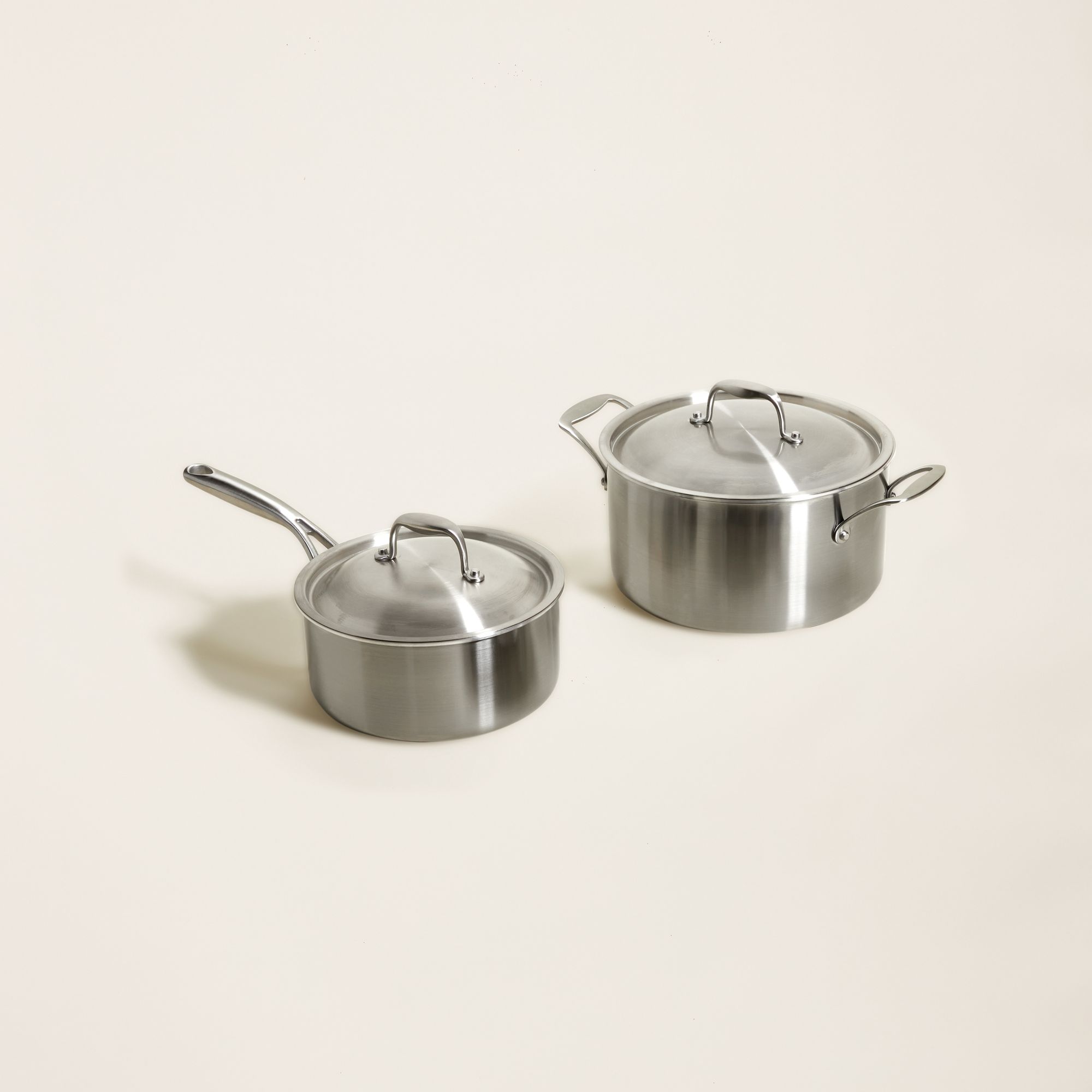 https://blog.italic.com/content/images/2023/03/Stainless-Steel-Cookware_A_0093_Edited--1-.jpg
