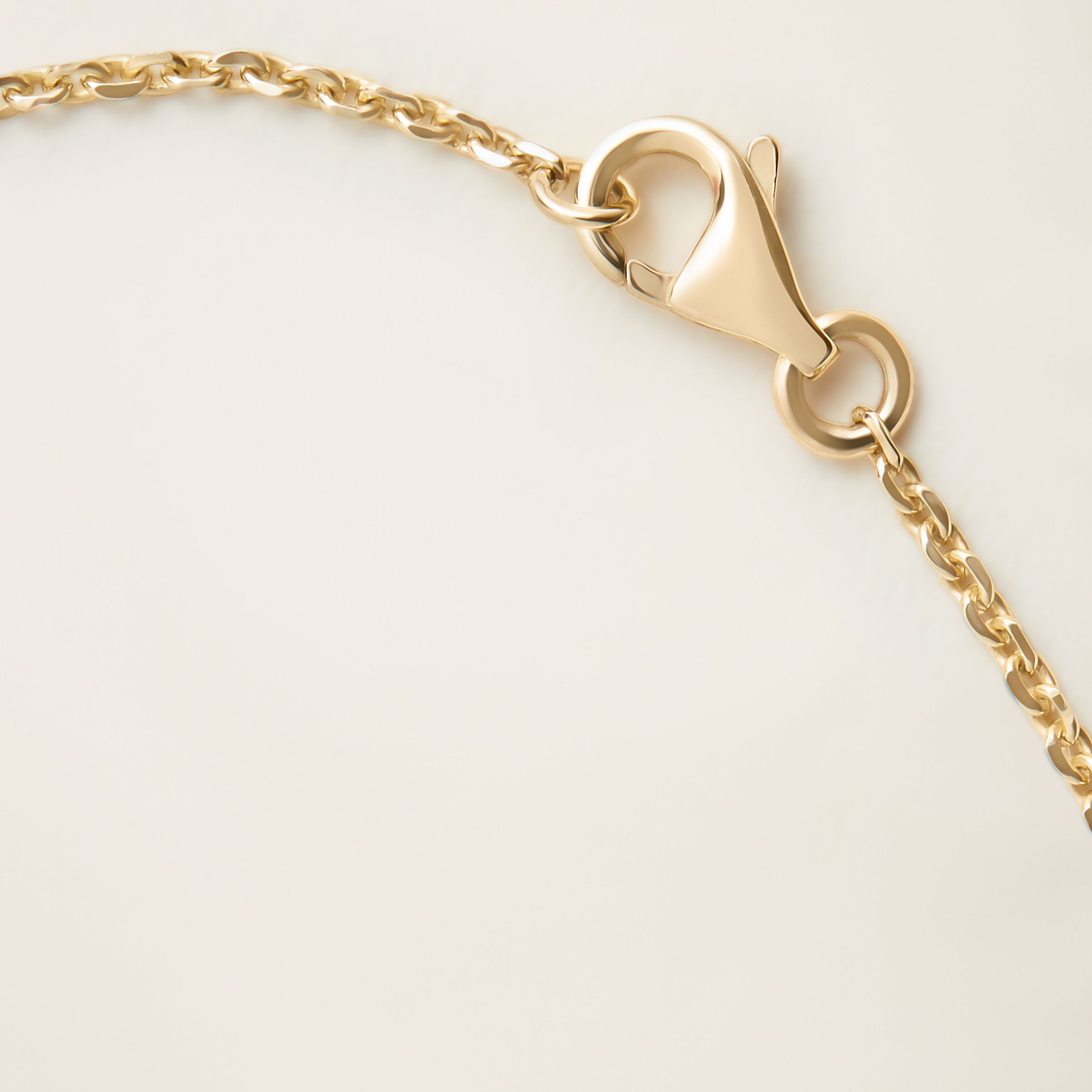 Types of Bracelet Clasps and Why You Should Care About Them